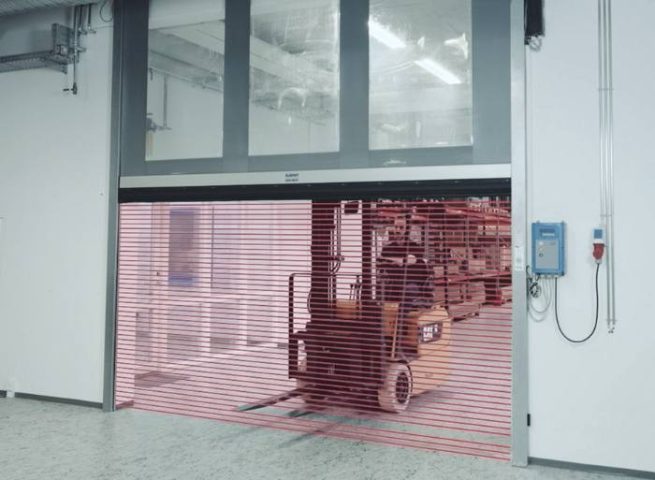 SG 16 light curtain for roller doors